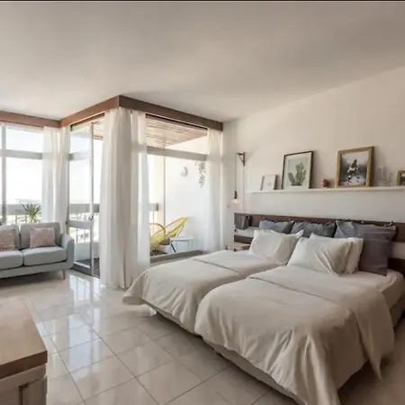Apartment Cool Studio By Real Life Concierge